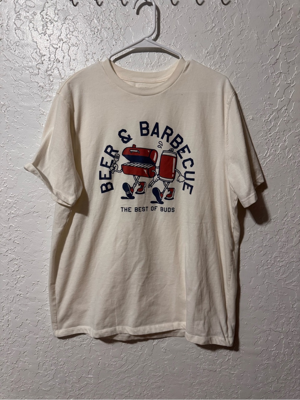 Beer & Barbecue The Best of Buds Old Navy Soft Wash Tee
Mens size XL